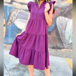 Plum v-neck Mid-length Tiered Dress with pockets
